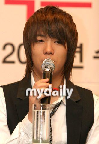 李弘基最新爆料,演艺圈背后的惊人真相